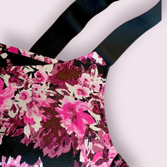 Sold‎ - Picture 4 of 9